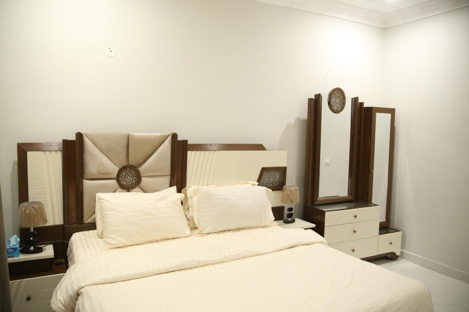 Al Rasheed Apartments Second Floor Apartment Karachi Exteriör bild